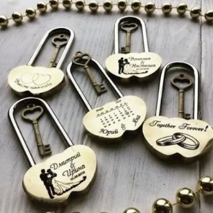 Гравірування на замках