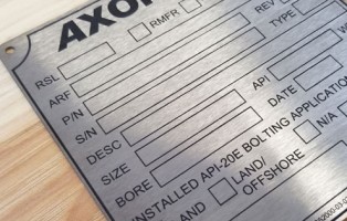 Виготовлення шильдів та табличок